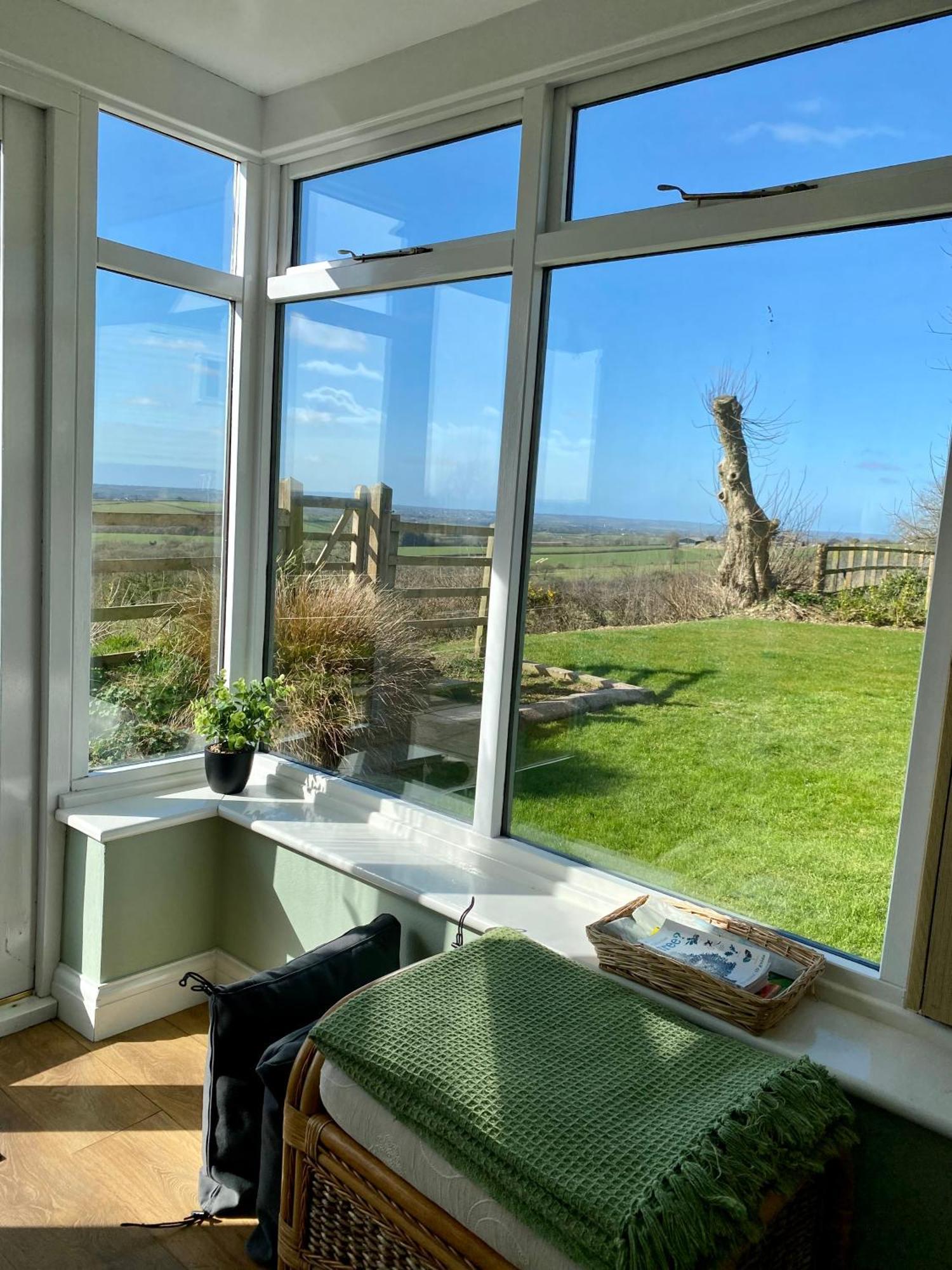 Villa Meadow View Haverfordwest Exterior foto